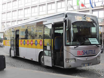 Autobus SIT en la estacion Termini