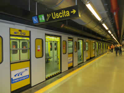 Naples metro