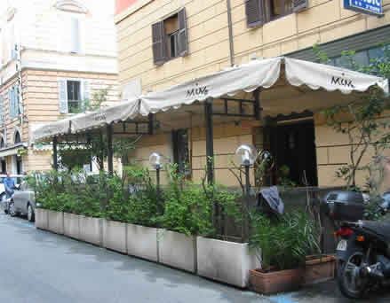 Tipico restaurante alrededor de la estacion Termini