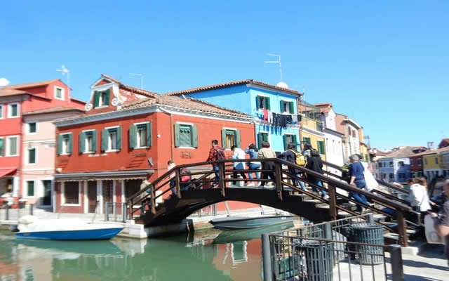 Venice Islands Burano, Murano and Tercello half day tour
